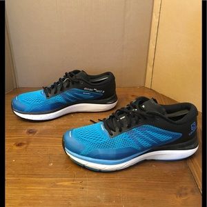 Salomon Sonic RA Max 2 running shoes